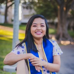 Meet your Posher, Elizabeth